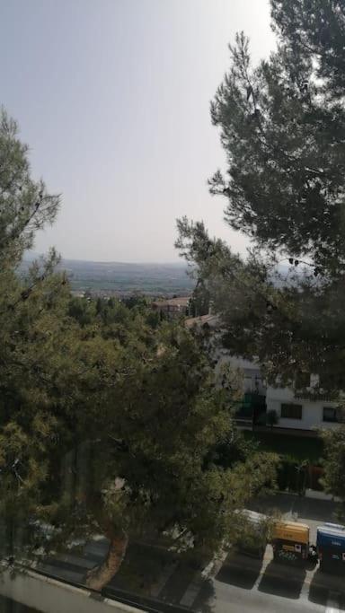 Views, Family & Private Parking In Alto Albayzin Apartman Granada Kültér fotó