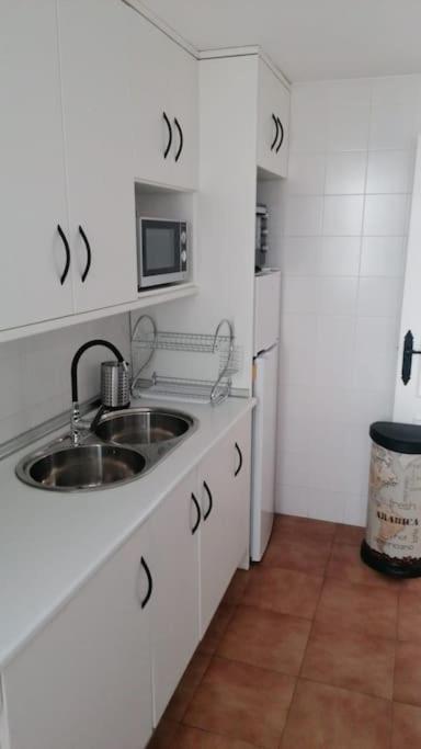 Views, Family & Private Parking In Alto Albayzin Apartman Granada Kültér fotó
